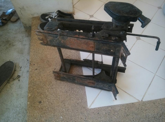 ขาเก้าอี Rocky ด้านขวา ขาเก้าอี Rocky ด้านขวา