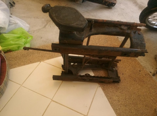 ขาเก้าอี Rocky ด้านขวา ขาเก้าอี Rocky ด้านขวา