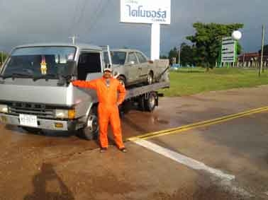 บริการยกรถ เคลื่อนย้ายรถ รถใหม่ รถเก่า รถอุบัติเหตุ รถโฟคลิฟ บริการทั่วไทยครับ