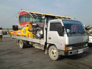 บริการยกรถ เคลื่อนย้ายรถ รถใหม่ รถเก่า รถอุบัติเหตุ รถโฟคลิฟ บริการทั่วไทยครับ