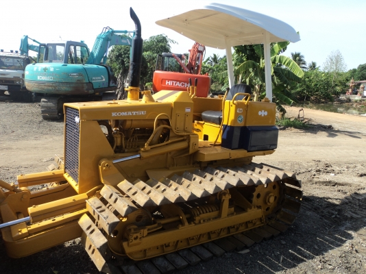 ขายด่วน KOMATSU D20P-5 เครื่องปั้มดีมากๆๆจริงๆๆ ช่วงล่างดีมาก ๆ ทำสีใหม่ ขายด่วน KOMATSU D20P-5 เครื่องปั้มดีมากๆๆจริงๆๆ ช่วงล่างดีมาก ๆ ทำสีใหม่