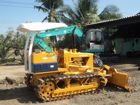 ขายด่วน KOMATSU D20P-5 เครื่องปั้มดีมากๆๆจริงๆๆ ช่วงล่างดีมาก ๆ ทำสีใหม่ ขายด่วน KOMATSU D20P-5 เครื่องปั้มดีมากๆๆจริงๆๆ ช่วงล่างดีมาก ๆ ทำสีใหม่