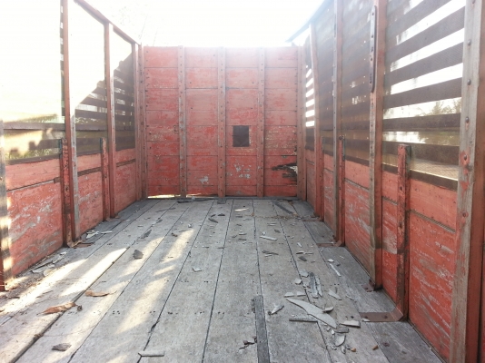 ขายกะบะคอกไม้สภาพพอดีใช้ได้