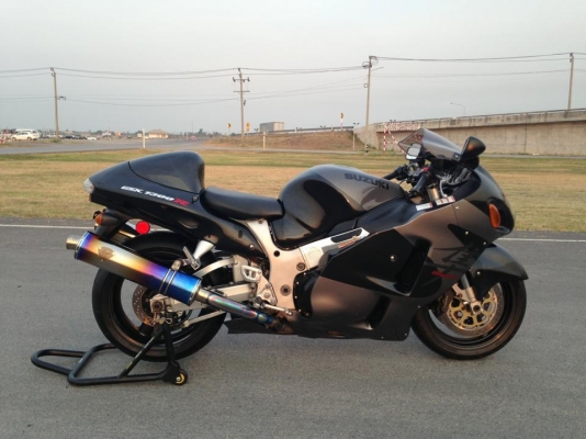 ++++ ขาย HAYABUSA1300cc. สีเดิมทั้งคันสวยโครต ทะเบียนโอนนอก กรุงเทพ  ขายถูก 235000  นุรังสิต