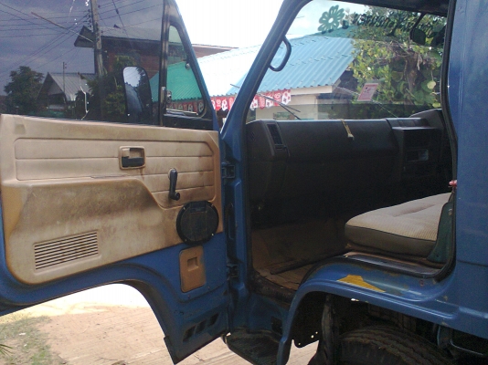 115 NPR รถห้าง สภาพพร้อมใช้ 115 NPR รถห้าง สภาพพร้อมใช้