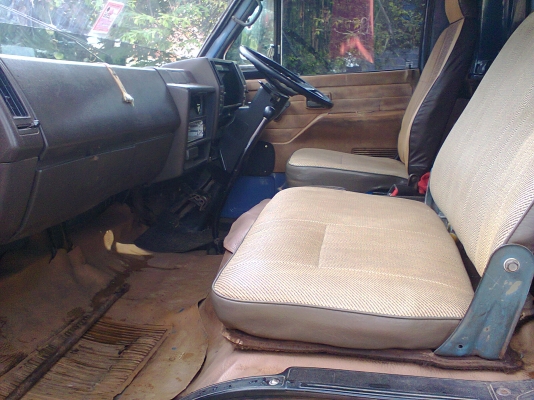 115 NPR รถห้าง สภาพพร้อมใช้ 115 NPR รถห้าง สภาพพร้อมใช้