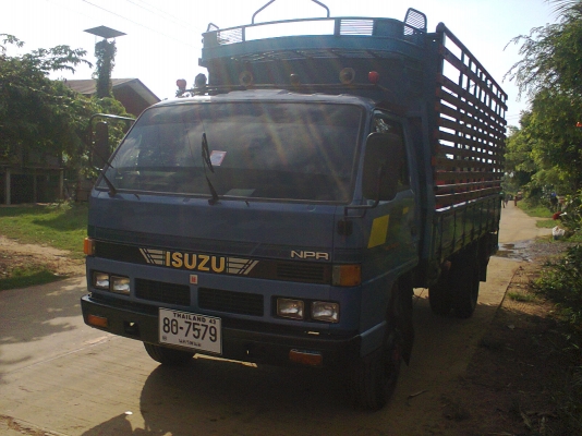 115 NPR รถห้าง สภาพพร้อมใช้ 115 NPR รถห้าง สภาพพร้อมใช้