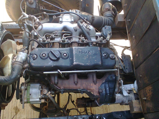 115 NPR รถห้าง สภาพพร้อมใช้ 115 NPR รถห้าง สภาพพร้อมใช้