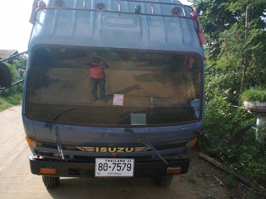 115 NPR รถห้าง สภาพพร้อมใช้ 115 NPR รถห้าง สภาพพร้อมใช้