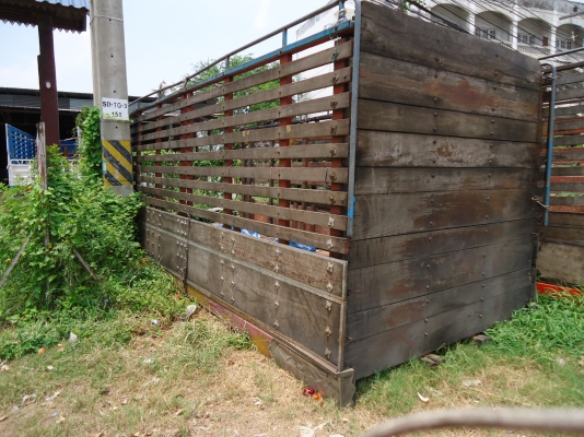 กระบะ ไม้ / เหล๊ก รถ10ล้อ