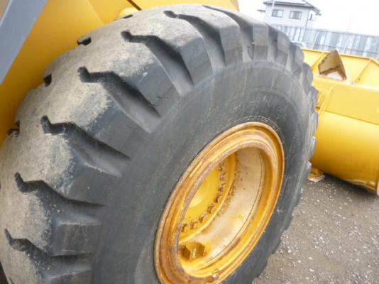 รถตักล้อยาง TCM  L27-1 ปี 2000,3300ชั่วโมง รถสวยจริงๆครับ รถนอกนำเข้า ใช้งานได้เลยไม่เคยใช้ในไทย ใช้งานน้อย ราคาถูกครับ ติดต่อ มานะ 085-9049669