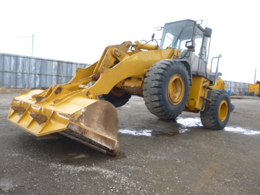 รถตักล้อยาง TCM  L27-1 ปี 2000,3300ชั่วโมง รถสวยจริงๆครับ รถนอกนำเข้า ใช้งานได้เลยไม่เคยใช้ในไทย ใช้งานน้อย ราคาถูกครับ ติดต่อ มานะ 085-9049669