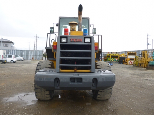 รถตักล้อยาง TCM  L27-1 ปี 2000,3300ชั่วโมง รถสวยจริงๆครับ รถนอกนำเข้า ใช้งานได้เลยไม่เคยใช้ในไทย ใช้งานน้อย ราคาถูกครับ ติดต่อ มานะ 085-9049669