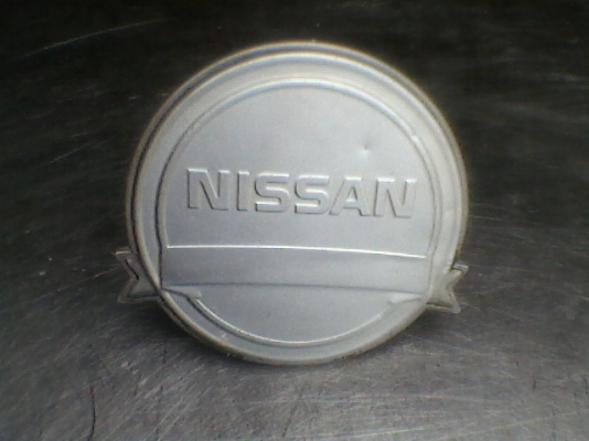 โลโก้เรโทรติดกระจัง ฉลองจากดัสสันเป็นนิสสัน450บ.