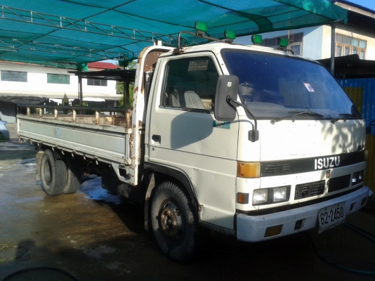 ขายหกล้อ NPR 61L ยาว 4.40 เมตร