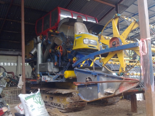 ขายรถเกี่ยวข้าวไอ้หนุ่มไวไฟ