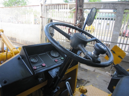 ขาย รถตักเล็ก KOMATSU รุ่น WA20-2- มือสองญี่ปุ่น ขาย รถตักเล็ก KOMATSU รุ่น WA20-2- มือสองญี่ปุ่น