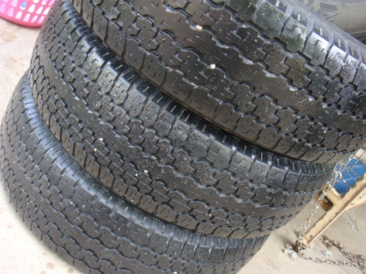 ขายยาง Bridgestone 245/70/16 ปี 07   Dueler