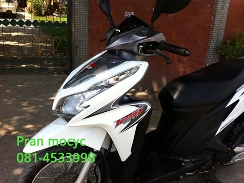 ขายHONDA CLICKสีขาวเทาปี2555 ขายHONDA CLICKสีขาวเทาปี2555