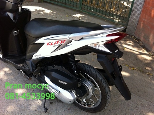 ขายHONDA CLICKสีขาวเทาปี2555 ขายHONDA CLICKสีขาวเทาปี2555