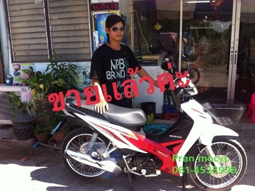 ขายHONDA WAVEสีขาวเเดง ปี2555