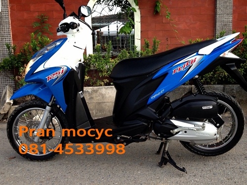 honda click125i สีน้ำเงินขาว ปี2555