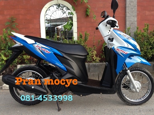 honda click125i สีน้ำเงินขาว ปี2555
