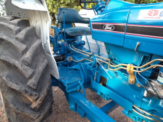 ขายรถไถฟอร์ด  FORD   6600  TA