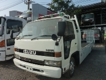 NPR ตาหวาน พื้นเรียบบรรทุกรถ พร้อมทะเบียน