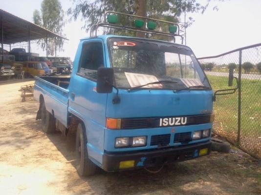 ขอขาย 4 ล้อ NKR ตามสภาพครับ