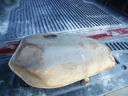 ขายถังน้ำมัน dt100 กับ cg110.....