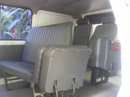 ตู้นั่งดีเซลสภาพพร้อมใช้ ตู้นั่งดีเซลสภาพพร้อมใช้