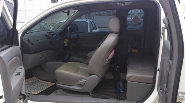 TOYOTA VIGO 2.7VVTI MT J SMART CAB ถูก ดี พร้อมใช้