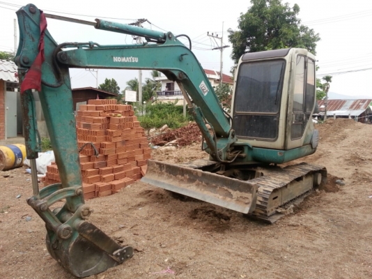 ขาย แบ็คโฮ pc40 รุ่น  7 ช่วงล่างแน่น เครื่องเดิม