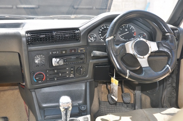 ขาย BMW 318i E30 วางเครื่อง SR20 ฝาขาวหลังหัก MT/LPG max17 ชุดแต่ง M รอบคัน ขาย BMW 318i E30 วางเครื่อง SR20 ฝาขาวหลังหัก MT/LPG max17 ชุดแต่ง M รอบคัน