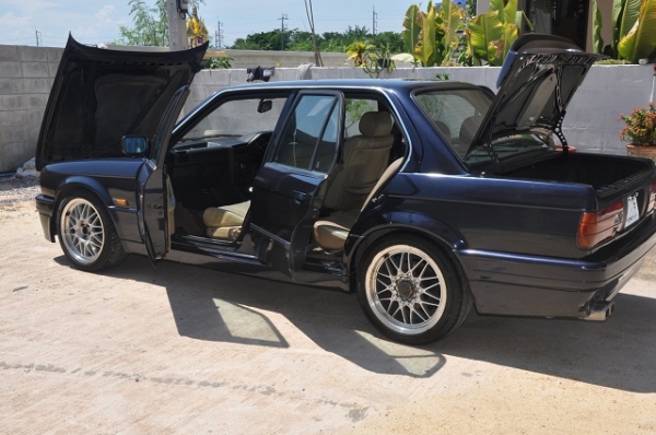 ขาย BMW 318i E30 วางเครื่อง SR20 ฝาขาวหลังหัก MT/LPG max17 ชุดแต่ง M รอบคัน ขาย BMW 318i E30 วางเครื่อง SR20 ฝาขาวหลังหัก MT/LPG max17 ชุดแต่ง M รอบคัน