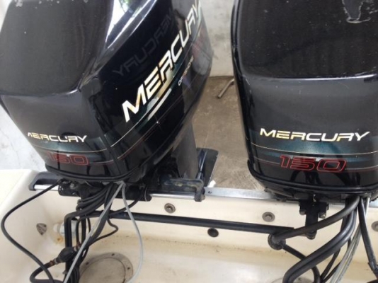 เครื่องเรือ Mercury 150 X2 พร้อมอุปกรณ์ครบ เครื่องเรือ Mercury 150 X2 พร้อมอุปกรณ์ครบ
