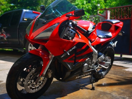 ขาย cbr400 แฟริ่ง Rc211 เครื่องดีมาก พร้อมทะเบียนแท้ จัดไฟแนนท์ได้ ราคา 88000