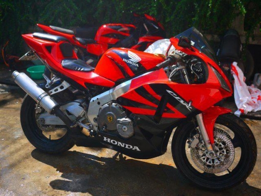 ขาย cbr400 แฟริ่ง Rc211 เครื่องดีมาก พร้อมทะเบียนแท้ จัดไฟแนนท์ได้ ราคา 88000