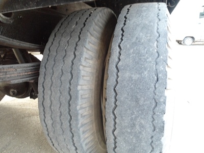 ขายรถ6ล้อ isuzu cheetah ยาว5เมตร50 ทำสีมาใหม่