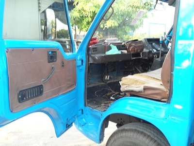 ขายรถ6ล้อ isuzu cheetah ยาว5เมตร50 ทำสีมาใหม่