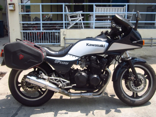 ขาย KAWASAKI GPZ400F