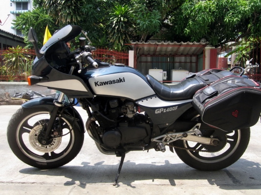 ขาย KAWASAKI GPZ400F