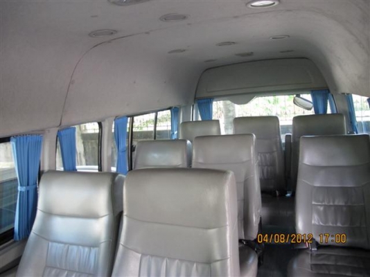 ขายรถตู้COMMUTERปี 06 เจ้าของขายเอง