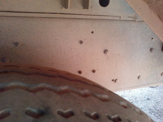 ISUZU ROCKY 210 HP 2 เพลา