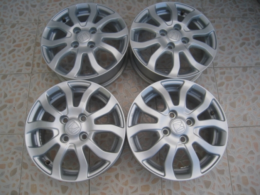 ขายล้อแม็ก Honda brio amaze 14"x5" et+50 4รู100 ถอดรถป้ายแดง ครับ (081-3747940)