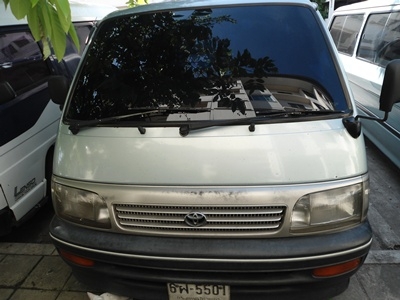 ขายรถตู้หัวจรวด 12 ที่นั่ง ปี1996 รถเดิมๆ สภาพดี ราคาต่อรองได้ ขายรถตู้หัวจรวด 12 ที่นั่ง ปี1996 รถเดิมๆ สภาพดี ราคาต่อรองได้