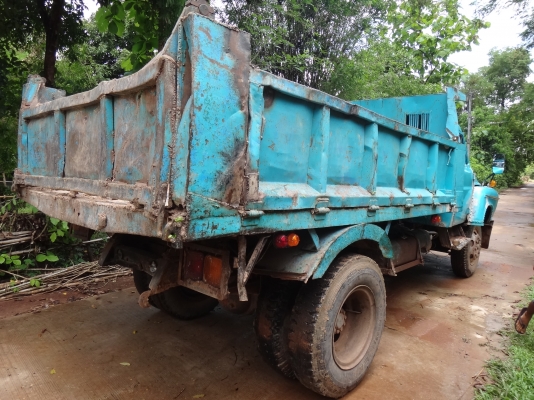 ขายด่วน  รถหกล้อหัวยาวดั้มพ์   เครื่อง 6BD1  พร้อมใช้งาน  มีเล่มทะเบียน