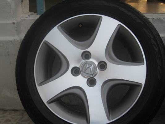 ขายล้อแม็ก Honda civic 5ก้าน 15"x6" et45 4รู100 +ยางปี10 (081-3747940)