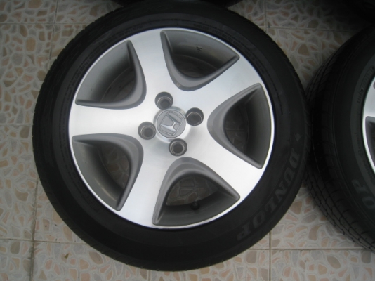 ขายล้อแม็ก Honda civic 5ก้าน 15"x6" et45 4รู100 +ยางปี10 (081-3747940)